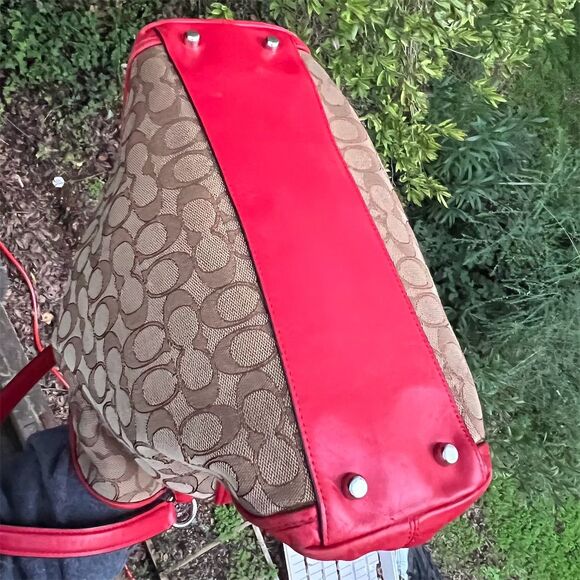 COACH Edie 31 Women's Tan/Red Shoulder Bag with Silver Hardware AUTHENTIC - Picture 6 of 8